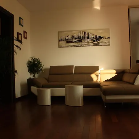 Family Apt Magnolia - Sea View - Garden - 3 Bedrooms - 2 Bathrooms - 5 Min Walk From Apartment