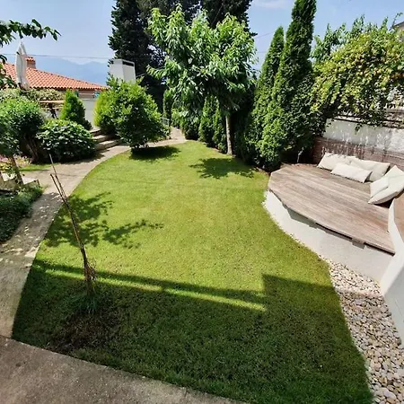 Apartment Family Apt Magnolia - Sea View - Garden - 3 Bedrooms - 2 Bathrooms - 5 Min Walk From