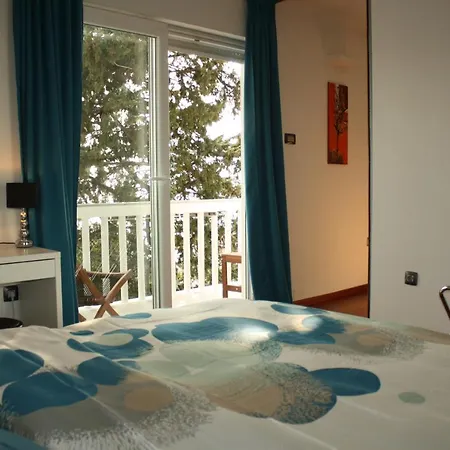 Family Apt Magnolia - Sea View - Garden - 3 Bedrooms - 2 Bathrooms - 5 Min Walk From Apartment Rijeka