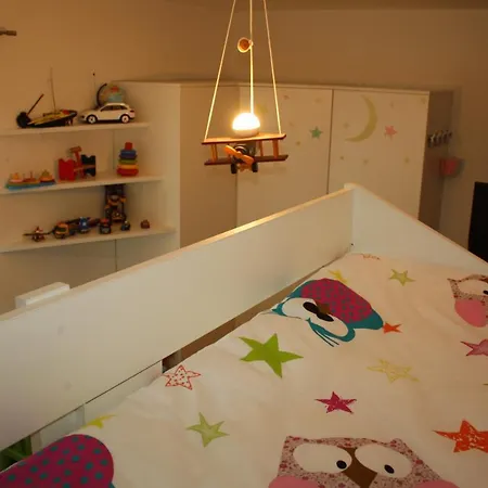 Family Apt Magnolia - Sea View - Garden - 3 Bedrooms - 2 Bathrooms - 5 Min Walk From