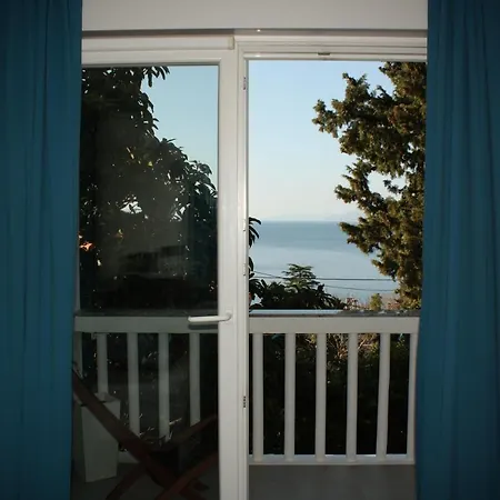 Family Apt Magnolia - Sea View - Garden - 3 Bedrooms - 2 Bathrooms - 5 Min Walk From Apartment Rijeka