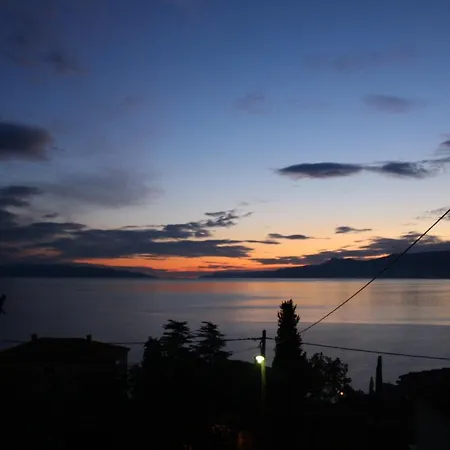 Family Apt Magnolia - Sea View - Garden - 3 Bedrooms - 2 Bathrooms - 5 Min Walk From * Rijeka